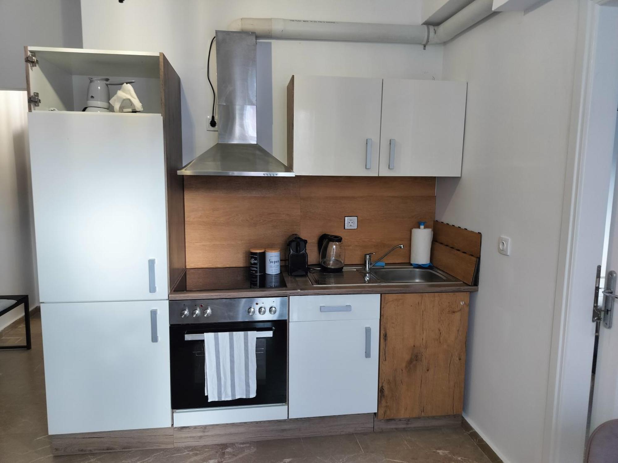 Cozy Central Flat In Pyrgos Near Olympia Room photo